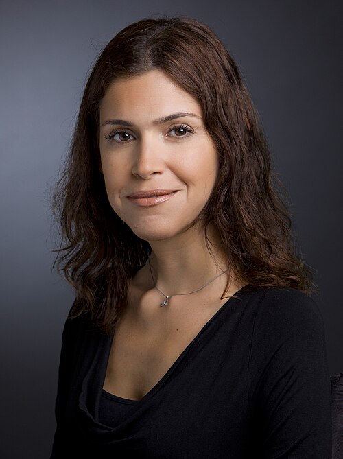 Portrait of Karine Elharrar